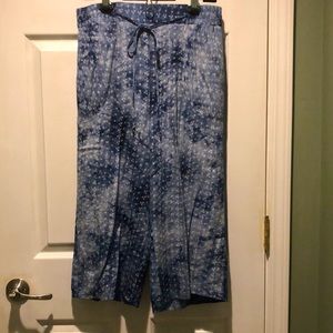 BCBG Generation wide leg crop pants